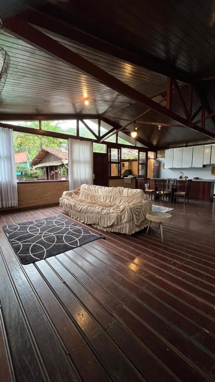 Hospedagem domiciliar Santiago Ubatuba